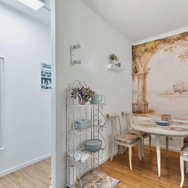 3 Bedroom Apartment-5 Beds Workspace and Smart TV in Every Bedroom near Messe München Fast WiFi Ideal for Business Travellers - Apartment mit 3 Schlafzimmern - 6