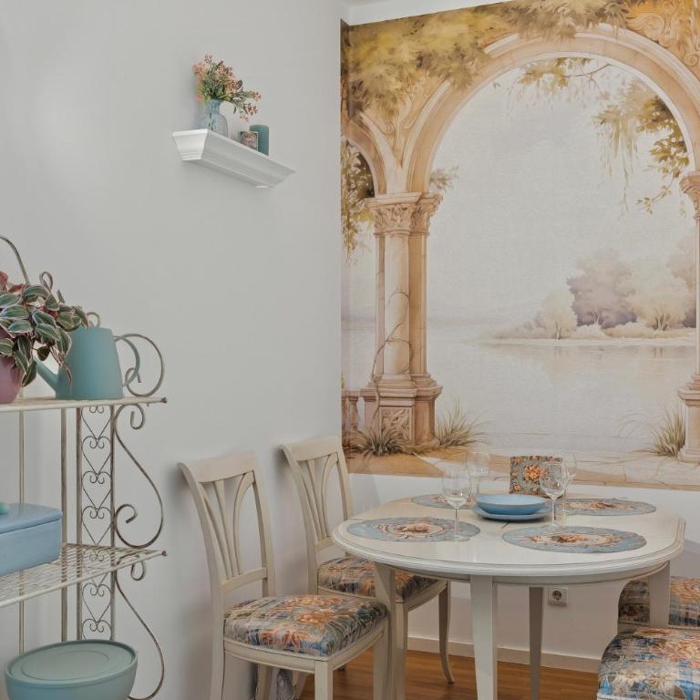 3 Bedroom Apartment-5 Beds Workspace and Smart TV in Every Bedroom near Messe München Fast WiFi Ideal for Business Travellers - Apartment mit 3 Schlafzimmern - 1