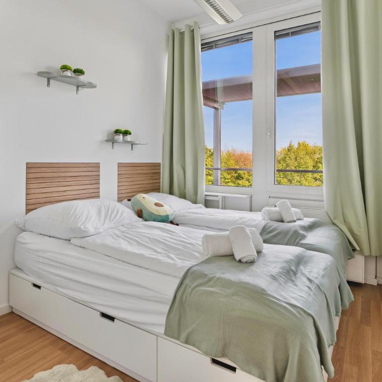 3 Bedroom Apartment-5 Beds Workspace and Smart TV in Every Bedroom near Messe München Fast WiFi Ideal for Business Travellers - Apartment mit 3 Schlafzimmern - 3