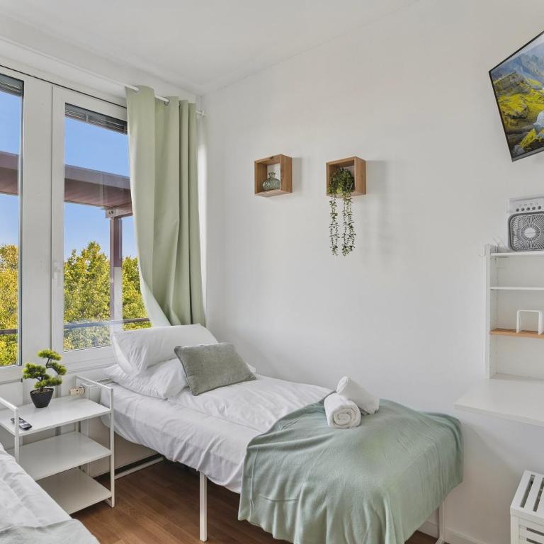 3 Bedroom Apartment-5 Beds Workspace and Smart TV in Every Bedroom near Messe München Fast WiFi Ideal for Business Travellers - Apartment mit 3 Schlafzimmern - 4