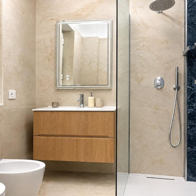 Bright 2BR, 2 Baths & Balcony near Piramide Metro - Appartamento - 9