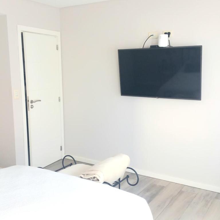 Apartamento zona La Perla a metros de la playa con balcon terraza y parrilla - Apartamento de 2 dormitorios - 2