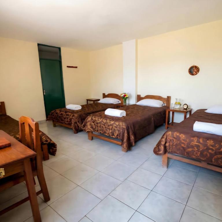 Casa Surf Naylamp Huanchaco - Quadruple Room with Private Bathroom - 1