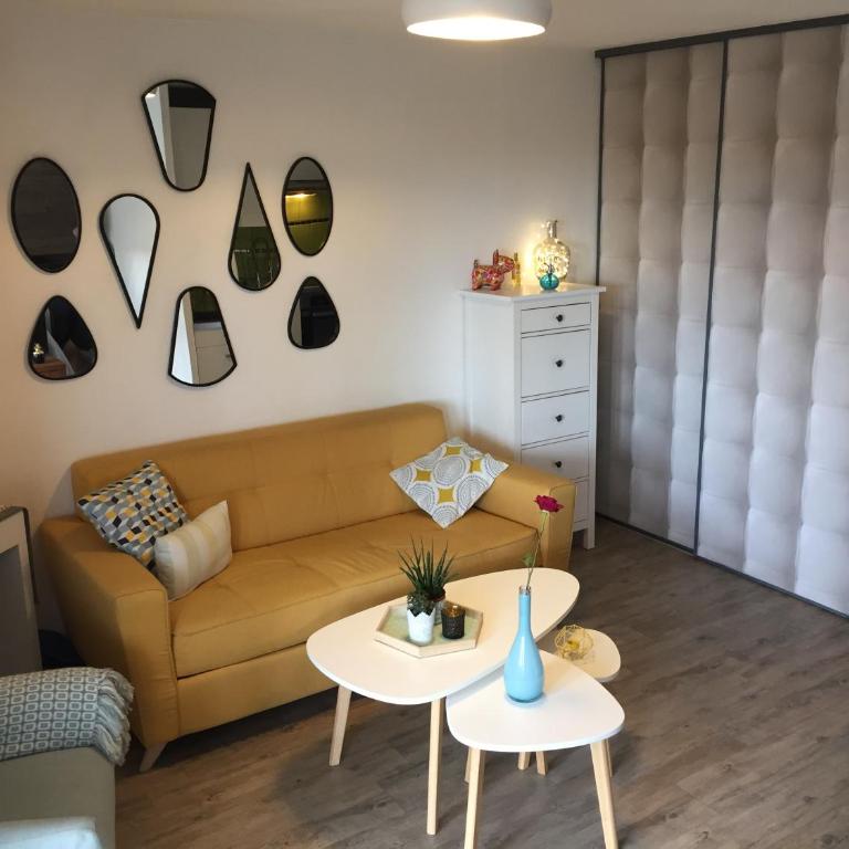 1 Chambre, 1 P'tit dèj', 1 Sourire - Studio avec Terrasse - 3