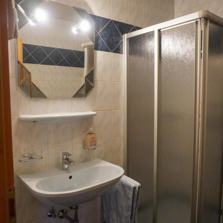 Hotel Pension Palfengut - Apartamento de 1 dormitorio con vistas al jardín - 7