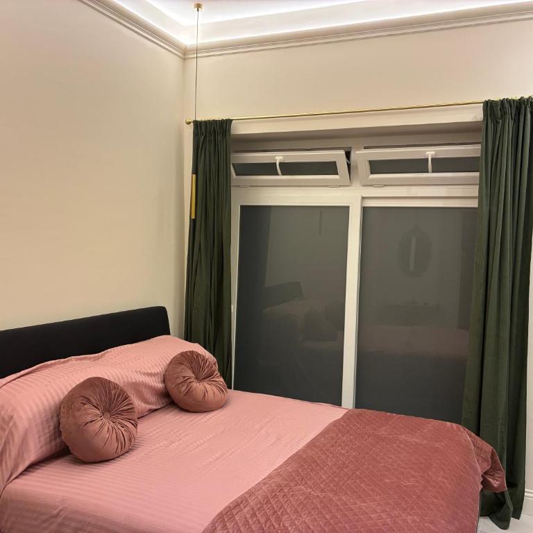 The Love Nest - One-Bedroom Apartment - 15