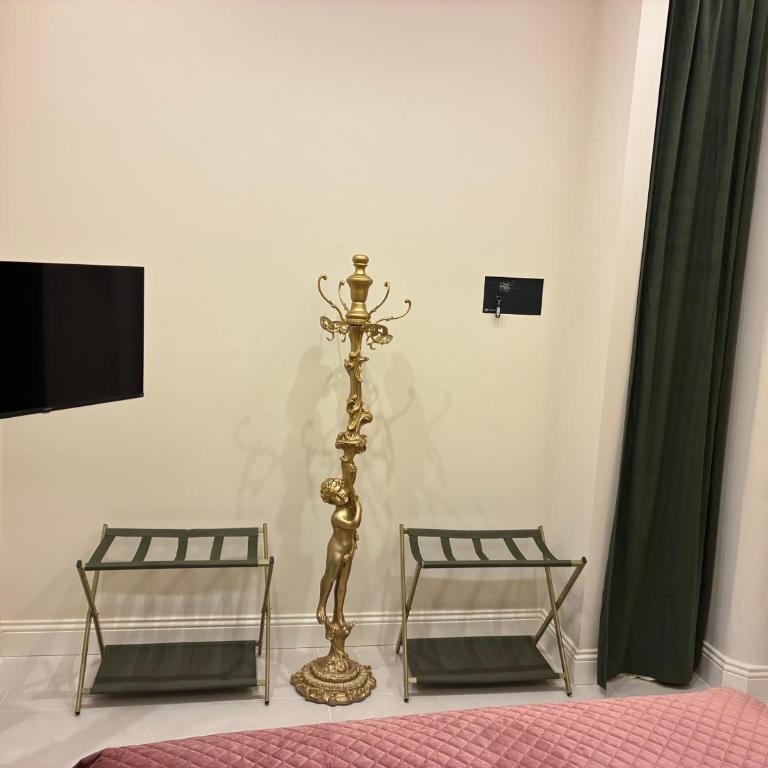 The Love Nest - One-Bedroom Apartment - 16