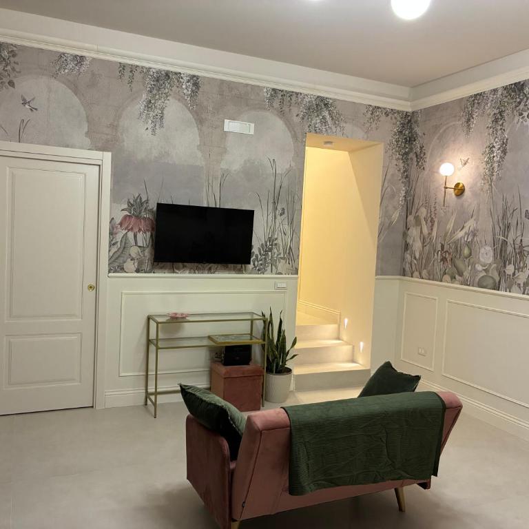 The Love Nest - One-Bedroom Apartment - 22