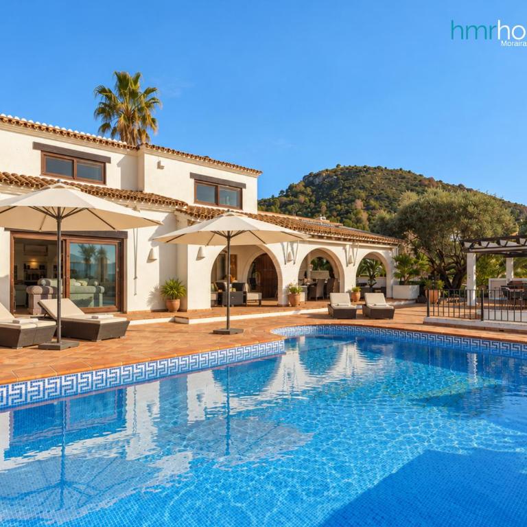 Villa Alexia by HMR Holidays - Villa frente a la playa - 2