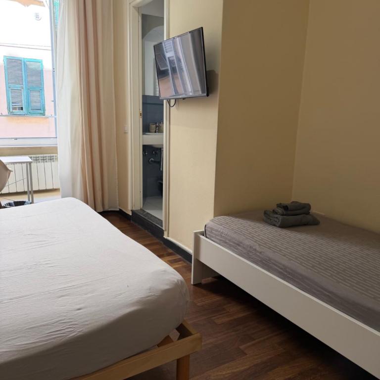 La Spezia Via Fazio Rooms - Classic Triple Room - 7