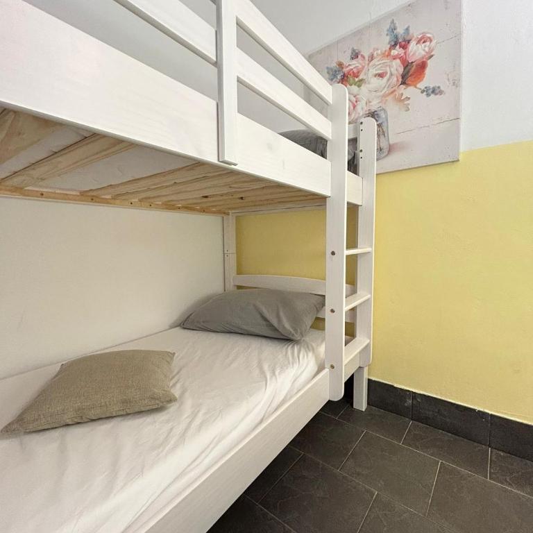 5 Terre Inn Rooms - Camera Familiare - 4