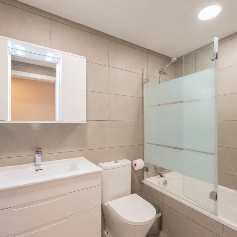 Two bedroom apartment with balcony in Estepona Gardens by Caseo - Apartamento de 2 dormitorios con balcón - 7