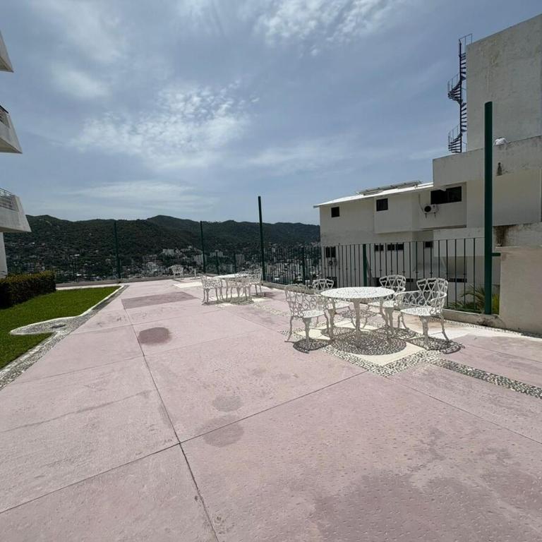 Beautiful apartment near the Coast - Two-Bedroom Apartment - 42