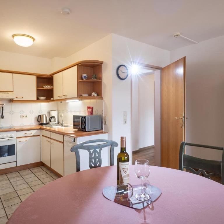 Apparthotel Tom Sojer - Apartment mit 2 Schlafzimmern und Balkon - 4