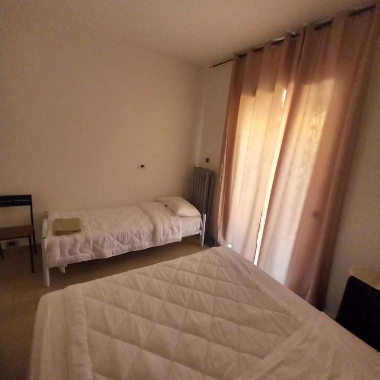 3 rooms station Central free parking - Three-Bedroom Premium Apartment with Balcony - 8