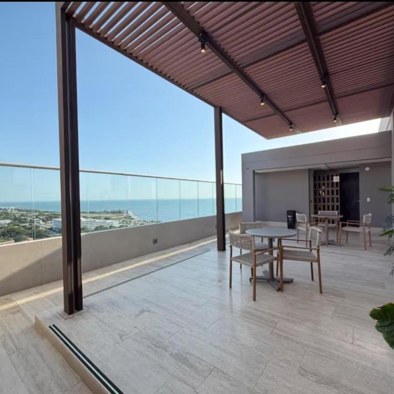 Terraz - One-Bedroom Apartment with Rooftop Spa Bath - 46