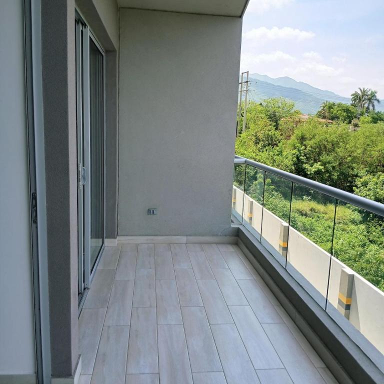 Terraz - One-Bedroom Apartment with Rooftop Spa Bath - 69