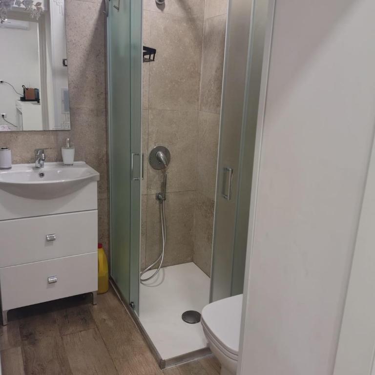 vivienda di Fofò - Camera Matrimoniale con Bagno Privato - 7