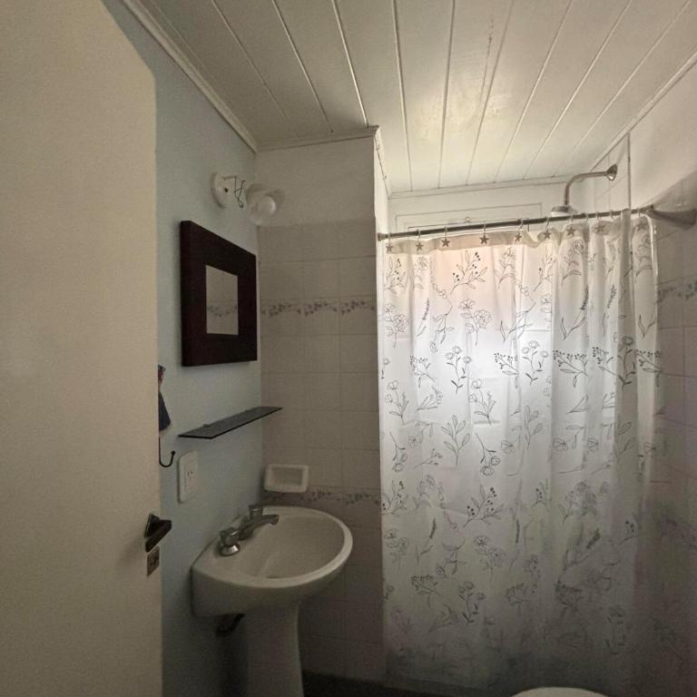 Casa Pinamar, Golf Viejo - 1,3 kilómetros del Mar - Casa con 1 dormitorio - 3