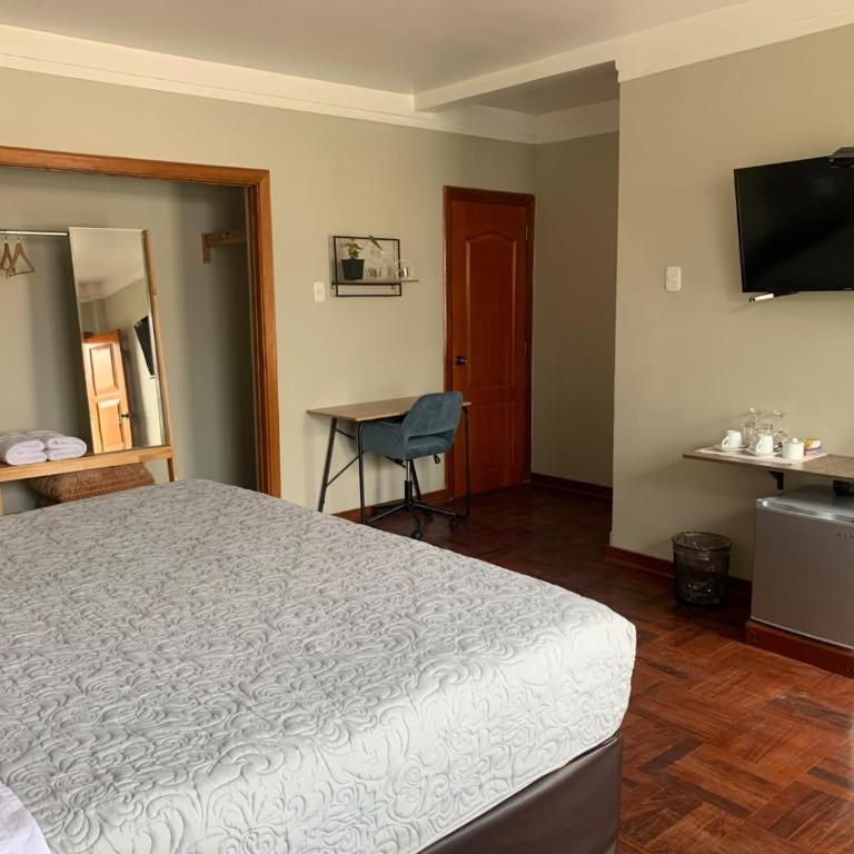 Yuraqtampu centenario - Five-Bedroom House - 75
