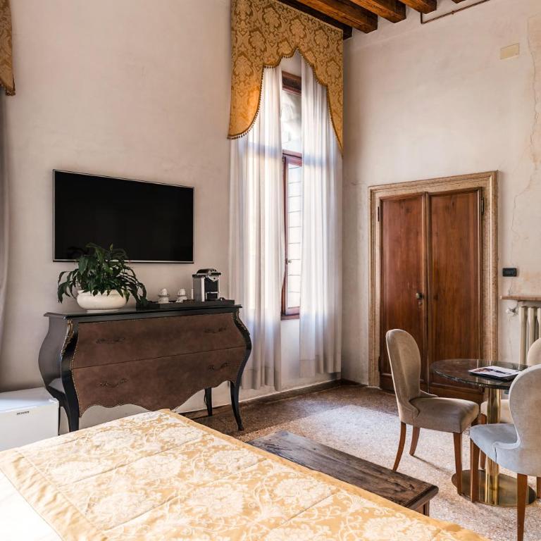 Ca' Cappellis - Luxury B&B and Exclusive Apartments - Junior Suite mit Kanalblick - 12