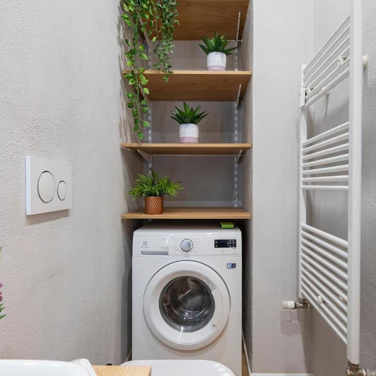 Xenia Milano - 3 room apt in Via Laurana 5 - Appartamento con 2 Camere da Letto - 52