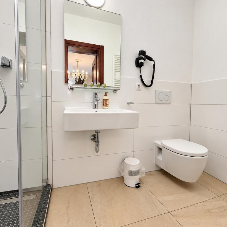 Goethe Hotel Munich - Chambre Quadruple avec Vue sur Cour - 2