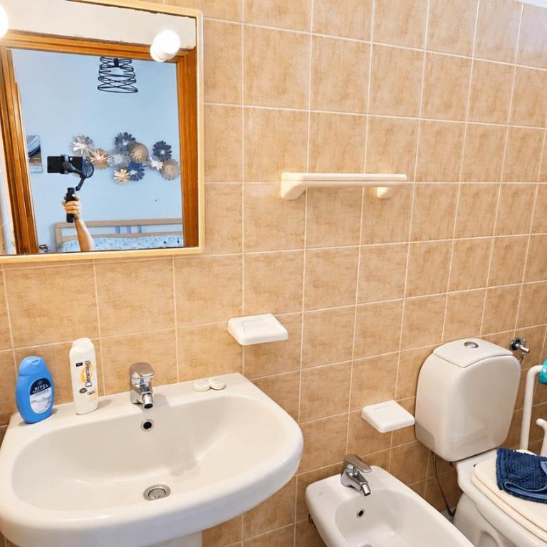 Case vacanza nella via Centrale - Appartamento con 3 Camere da Letto e con Balcone - 13