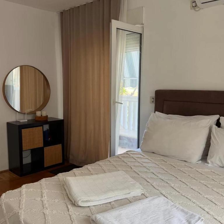 Apartments Poznanovic - Apartman s 1 Spavaćom Sobom i Pogledom na More - 12