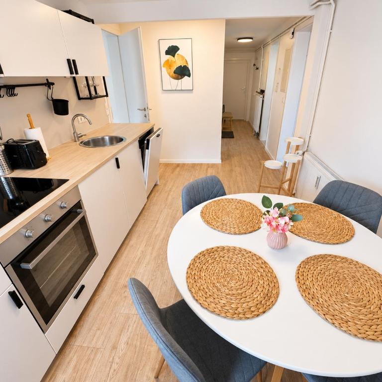 Casa Central Graz - Two-Bedroom Apartment - 2