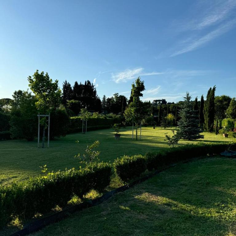 Private Tuscan Villa 17 Minutes from Florence City Centre ,Private Pool, 6 Suites & 7 Bathrooms - Villa - 67