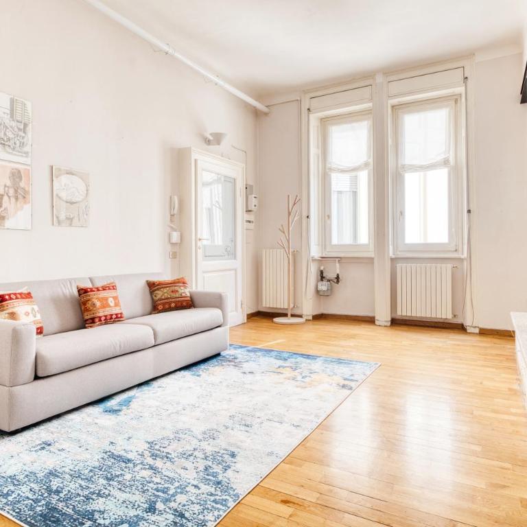 Porta Romana - Luxury Flat - Self Check-in - Appartamento con 2 Camere da Letto e Balcone - 1