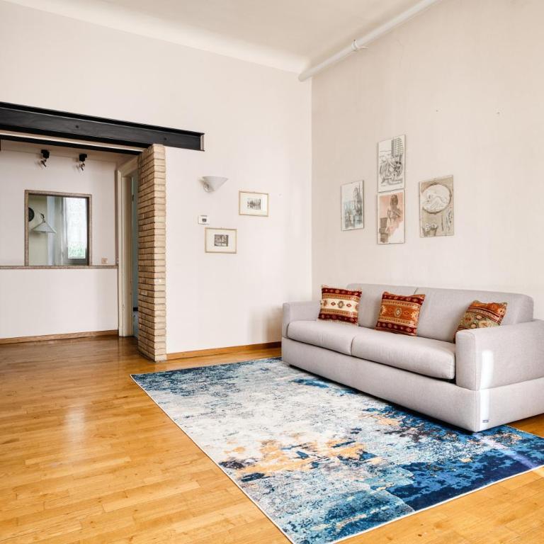 Porta Romana - Luxury Flat - Self Check-in - Appartamento con 2 Camere da Letto e Balcone - 4