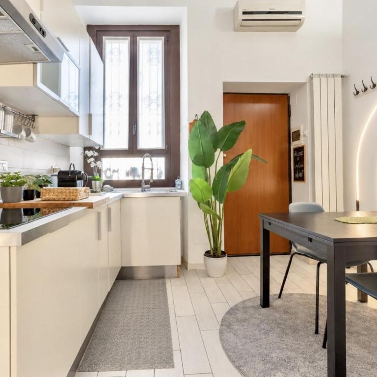 Cozy corner Milan by NDP rent - One-Bedroom Apartment - 3
