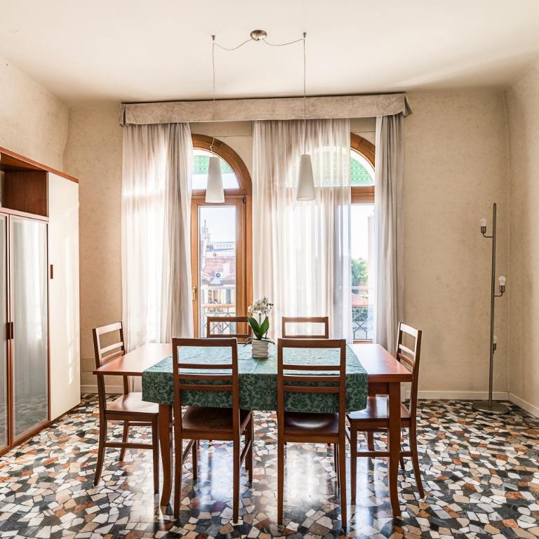 Appartamento Masha - Three-Bedroom Apartment - 38