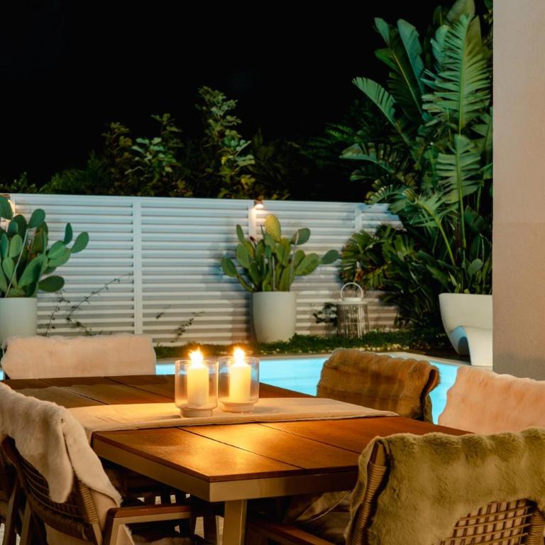Villa Luce Luxury Accomodation - Three-Bedroom Villa - 6