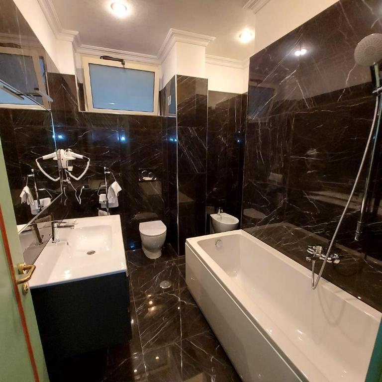 HOTEL mh GIORGI - Suite Superior - 3
