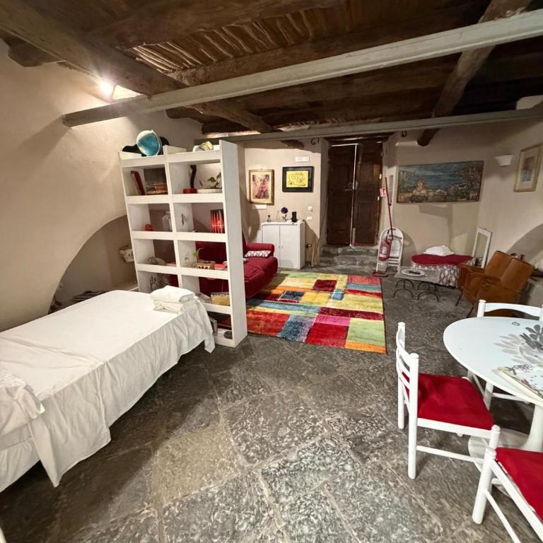 Casa storica Patrizia Pavimento in vasoli antichi caratteristici Al centro - Appartamento con 1 Camera da Letto - 7