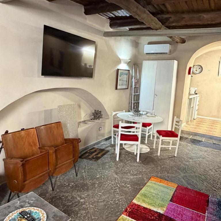Casa storica Patrizia Pavimento in vasoli antichi caratteristici Al centro - Appartamento con 1 Camera da Letto - 9