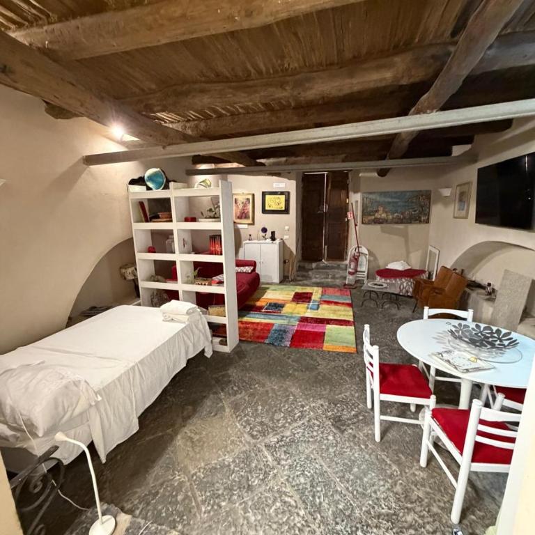 Casa storica Patrizia Pavimento in vasoli antichi caratteristici Al centro - Appartamento con 1 Camera da Letto - 17