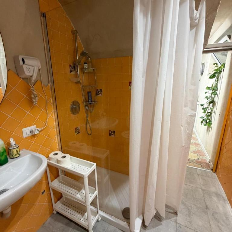Casa storica Patrizia Pavimento in vasoli antichi caratteristici Al centro - Appartamento con 1 Camera da Letto - 31