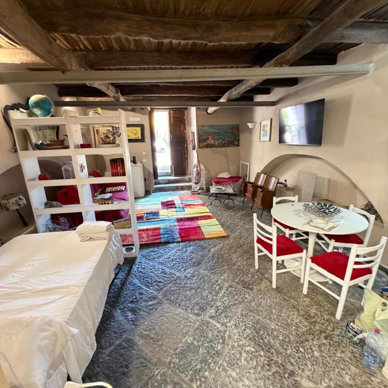 Casa storica Patrizia Pavimento in vasoli antichi caratteristici Al centro - Appartamento con 1 Camera da Letto - 36