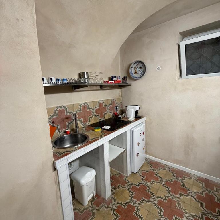 Casa storica Patrizia Pavimento in vasoli antichi caratteristici Al centro - Appartamento con 1 Camera da Letto - 38
