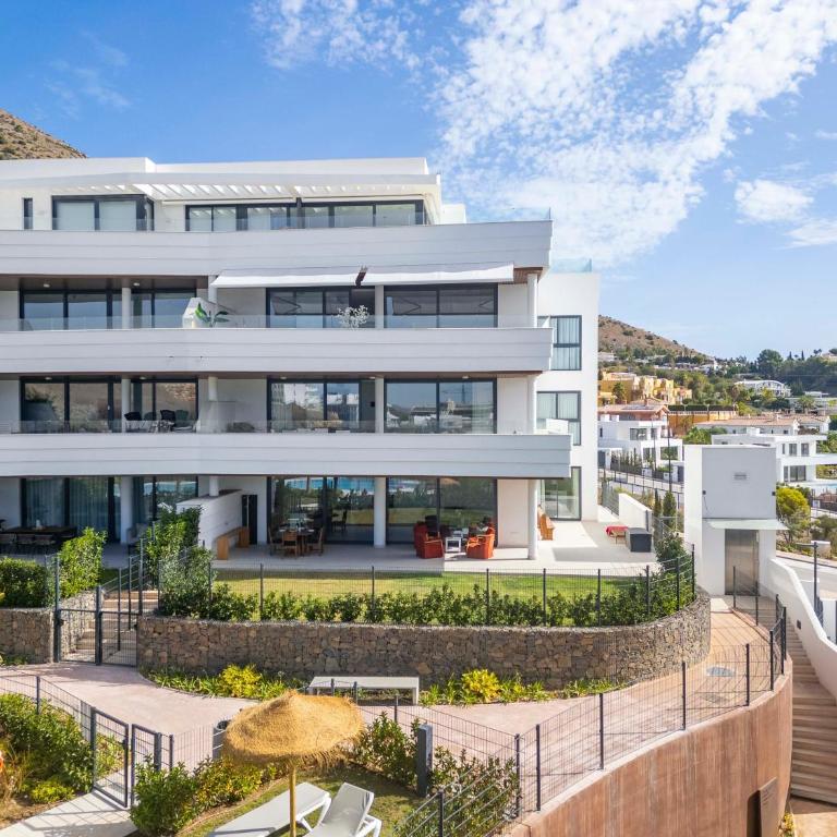 Palm Retreat, Wraparound Terrace Pool, Higuerón, Fuengirola - Apartment mit 3 Schlafzimmern - 12