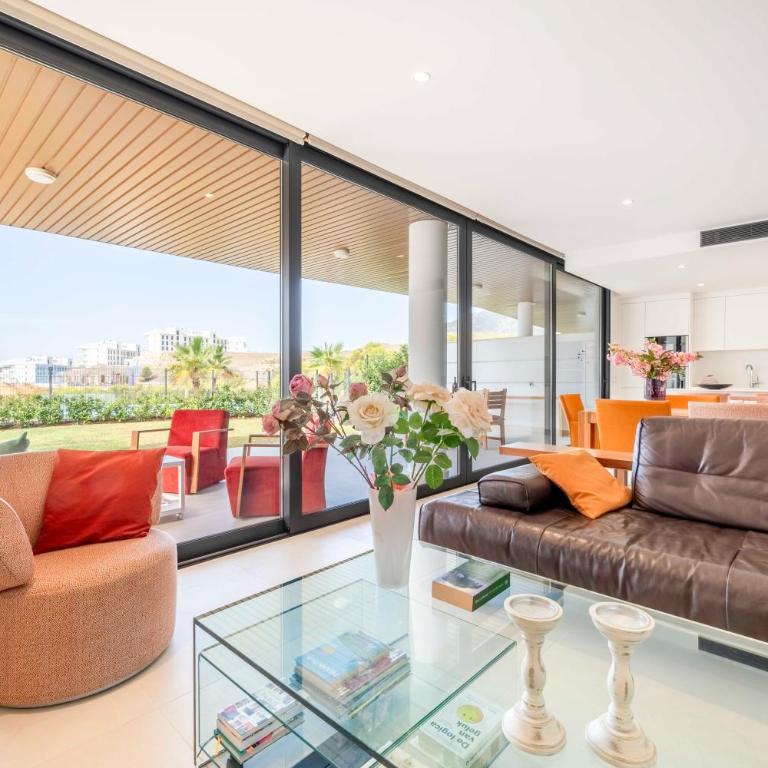 Palm Retreat, Wraparound Terrace Pool, Higuerón, Fuengirola - Apartment mit 3 Schlafzimmern - 1