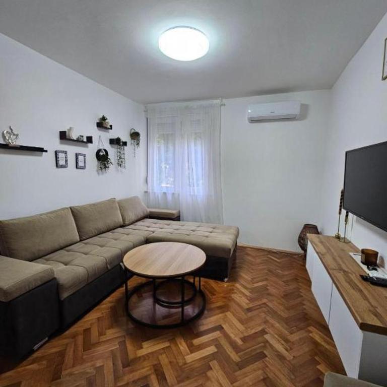 Luxury Apartment Lars - Two-Bedroom Apartment - 23
