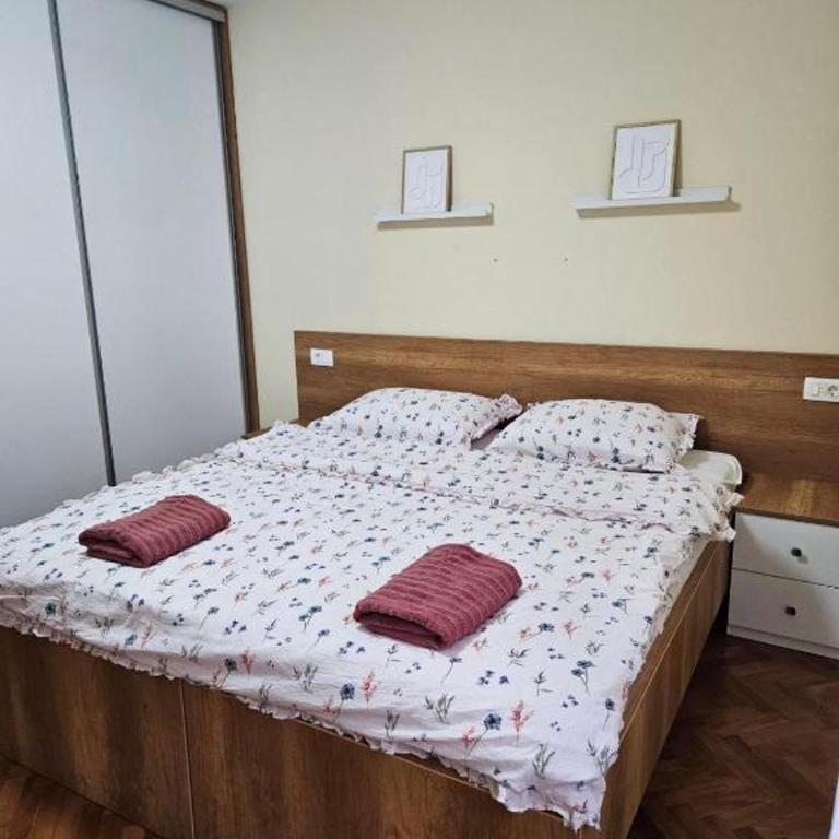 Luxury Apartment Lars - Two-Bedroom Apartment - 19