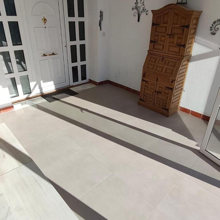 Roquetas de Mar Urbanisation villa with pool 3rd Line beach - Villa - 48