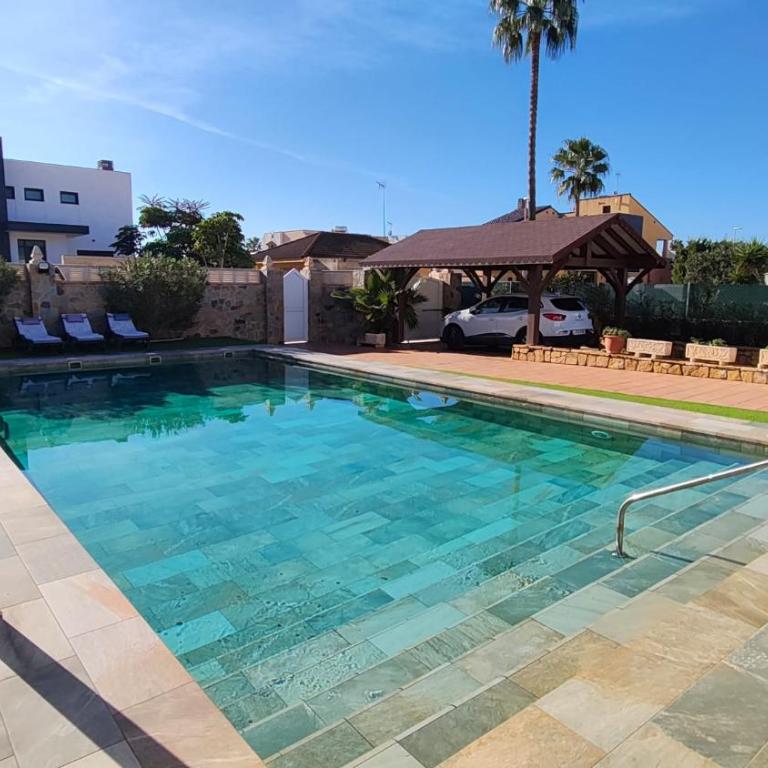 Roquetas de Mar Urbanisation villa with pool 3rd Line beach - Villa - 86