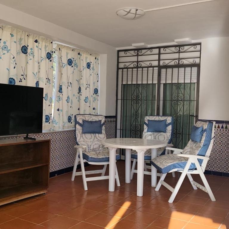 Roquetas de Mar Urbanisation villa with pool 3rd Line beach - Villa - 23